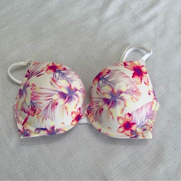 PINK By Victoria's Secret Floral Everyday Lightly Lined Bra In Floral Fun, 32D - Picture 8 of 8